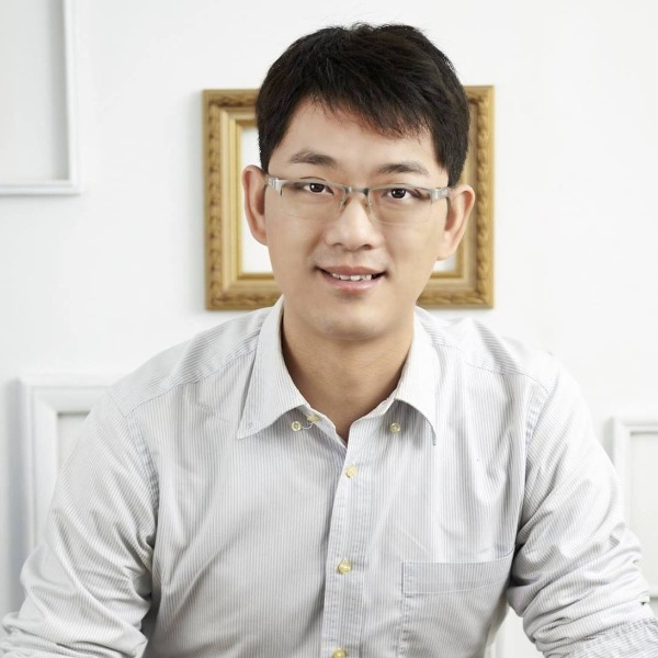 阿湯哥個人品牌商業模式